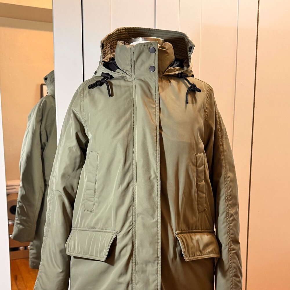 Everlane: Recycled Down Winter Coat